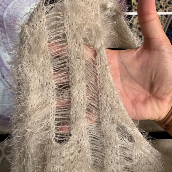 Distressed fuzzy chenille sweater - Picture 4 of 4